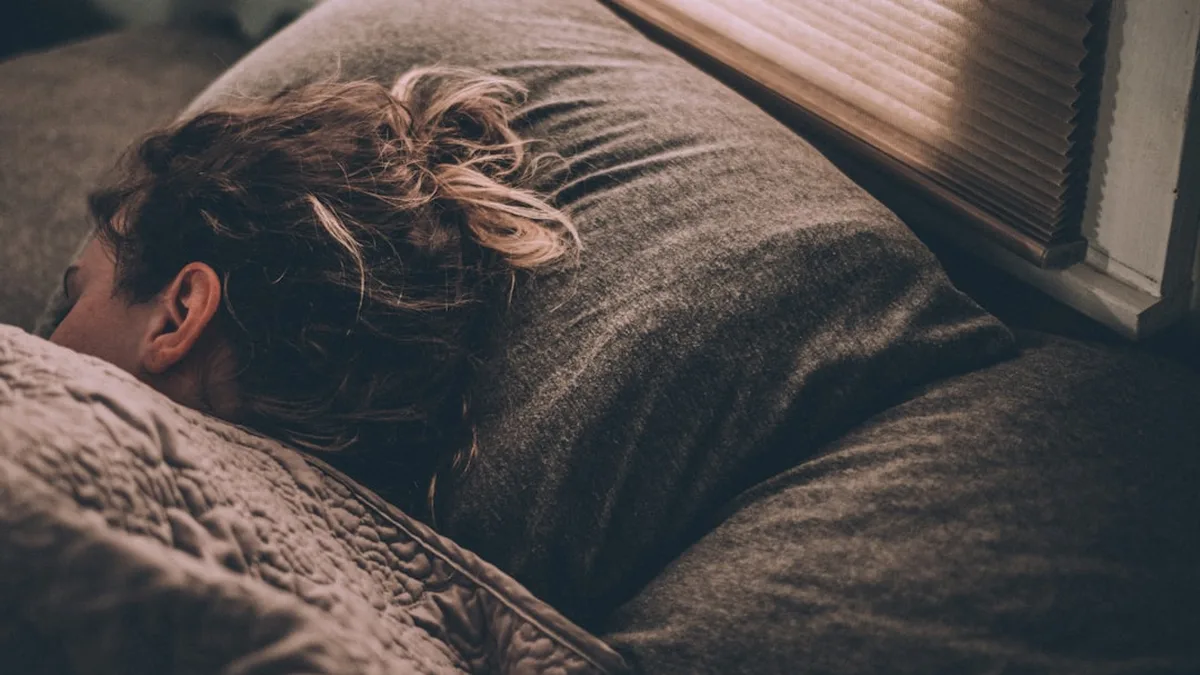Ne pas réussir a dormir : quoi faire cette nuit, et quoi changer demain